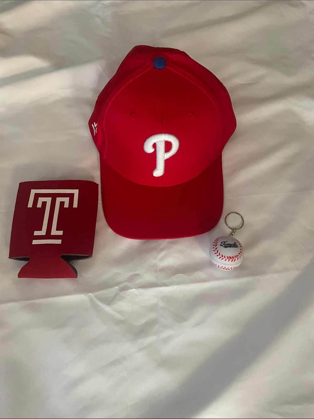 NWT Phillies Red Baseball Cap with White 'P' Logo - Unbranded with Temple logo